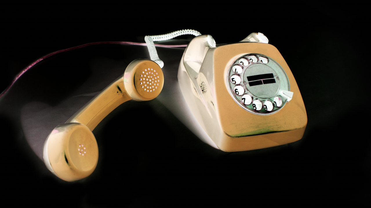 old-telephone.png