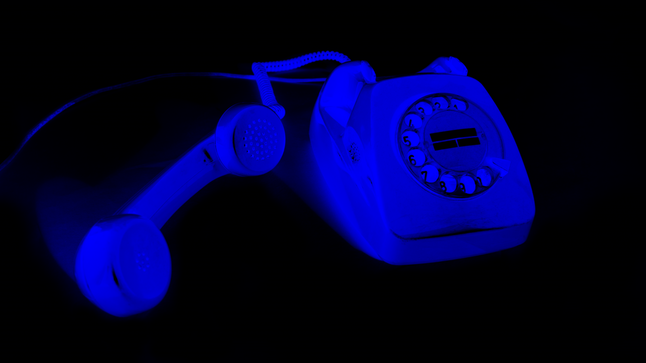 old-telephone.png