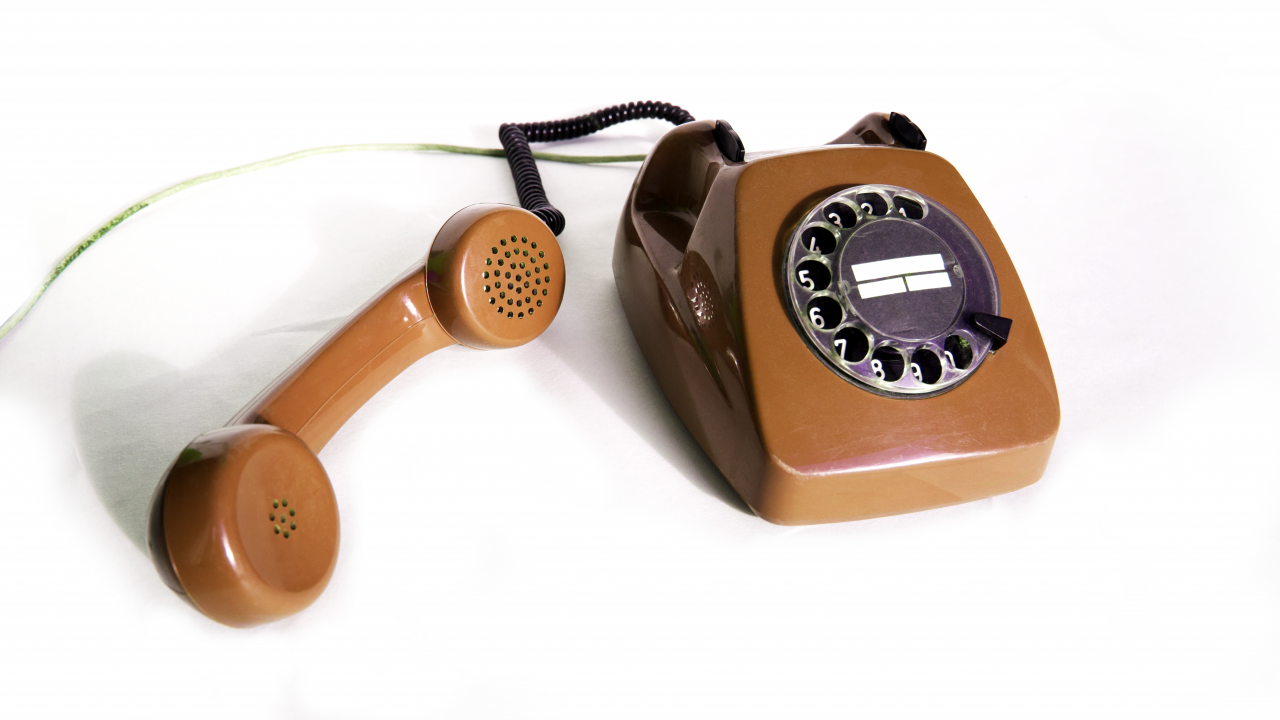 old-telephone.png