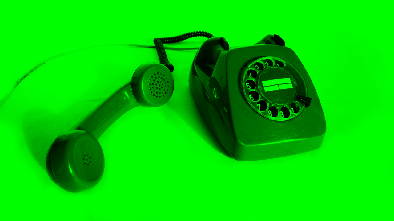 old-telephone.png