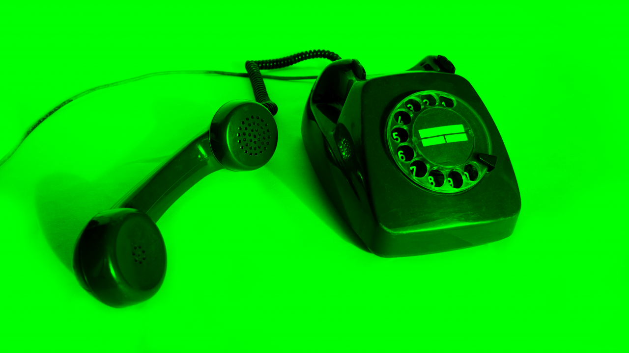 old-telephone.png